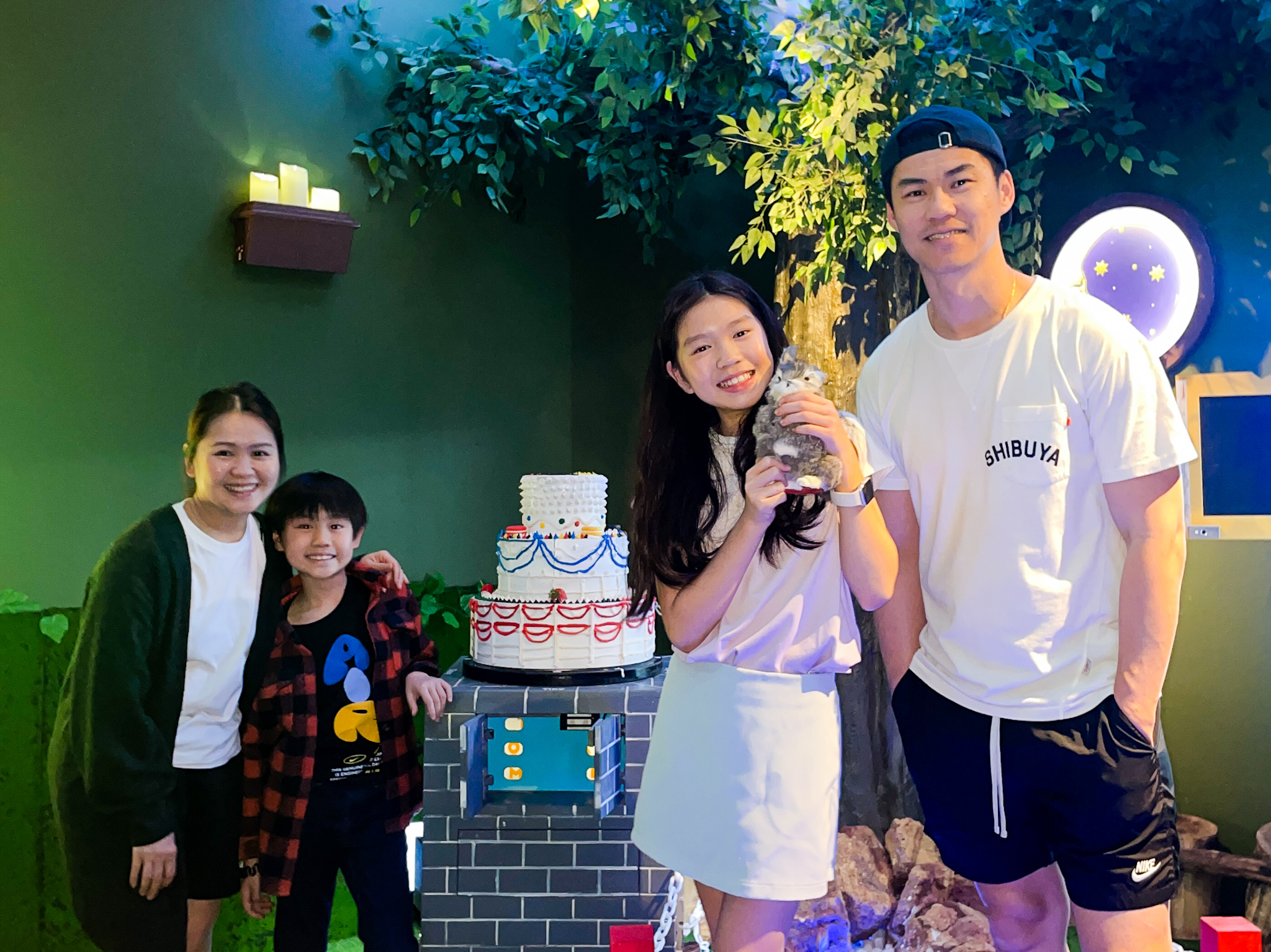 Celebrate joyous family birthdays at our Escape Rooms in Perth. Witness the happiness of families as they solve puzzles, share laughter, and create cherished memories during special occasions.